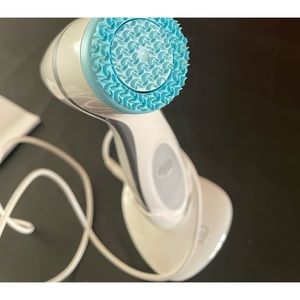 Lumi Spa Cleansing tool from NUSkin